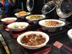 -四海一家自助餐(益田假日广场店)