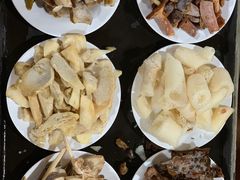 -东巴谷野生菌火锅餐厅