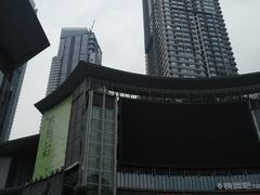 -日月光中心广场