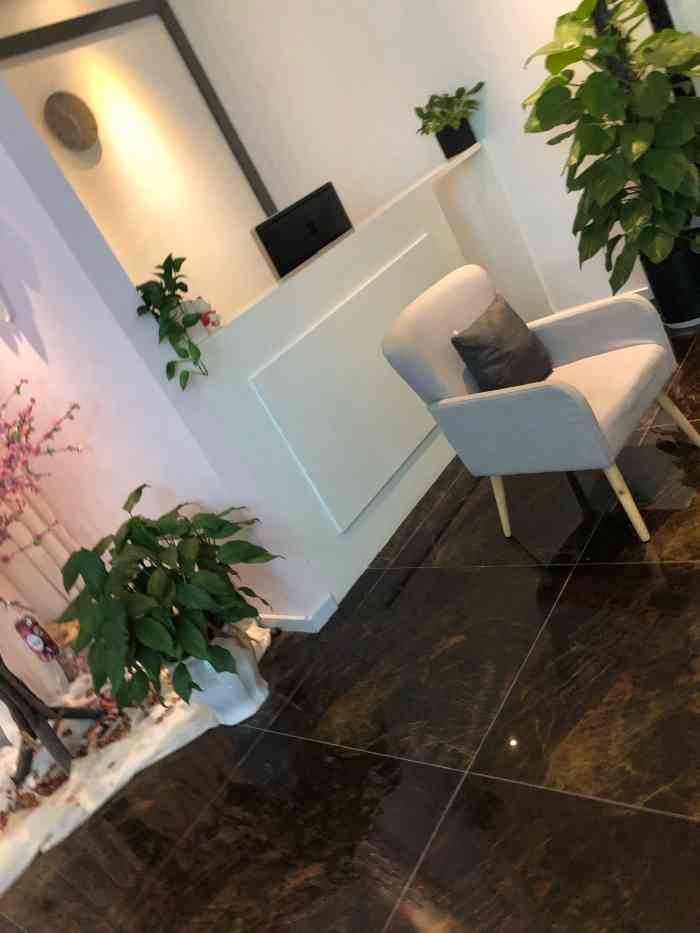 miso美说光电美肤中心(龙湖源著天街店)