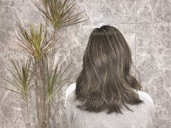 -HAIR HERE造型