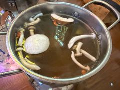 -丽江庭院·云南野生菌·海鲜火锅(鼓楼四合院店)