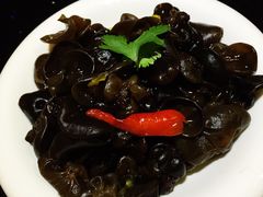 -江边城外烤全鱼(朝外店)