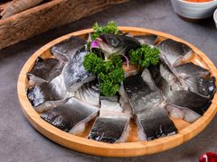 -围炉肉舍丹东海鲜烤肉·烤活鳗(步行街店)