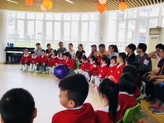 -上海青草地幼儿园