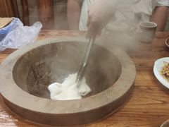 -滇香肴·云南菜蒸汽石锅鱼(云南北路店)