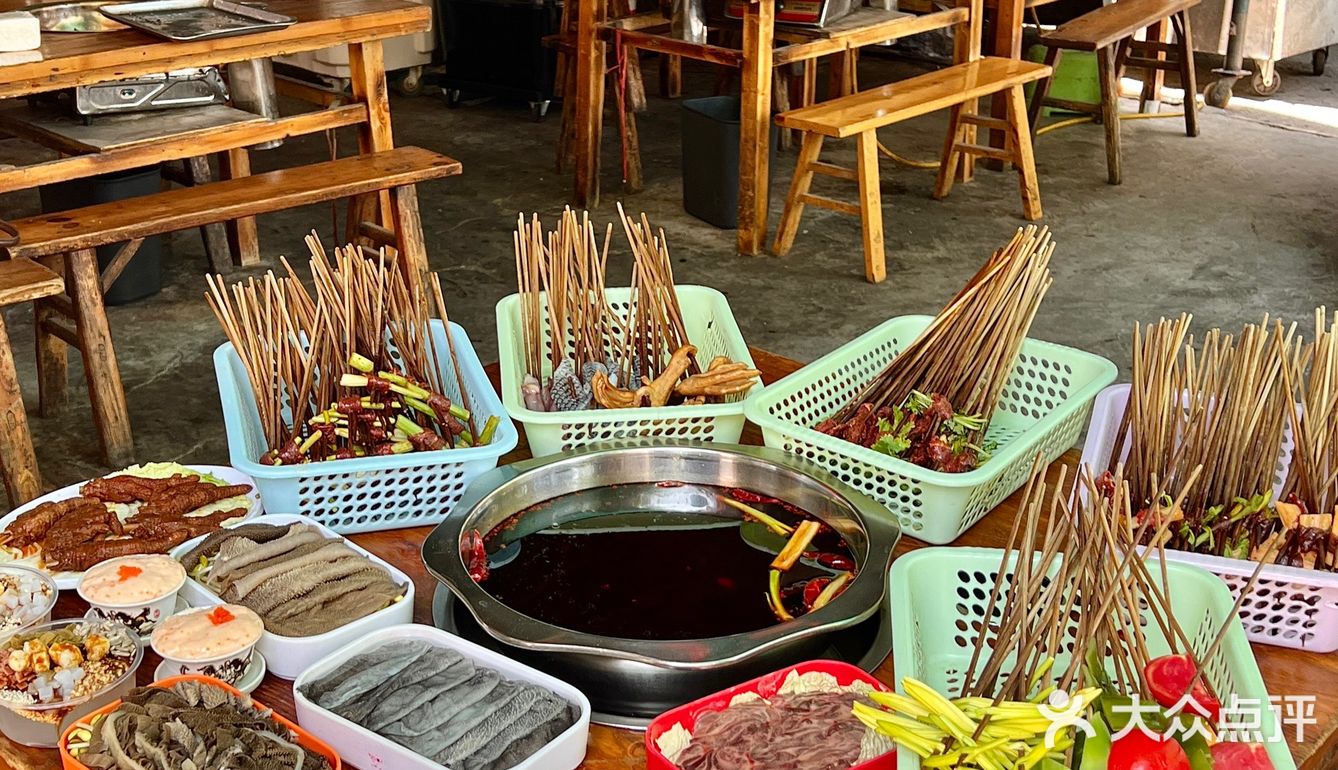 重庆居民常去的社区串串香🔥好吃便宜