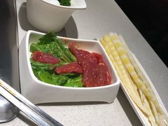 -海底捞火锅鲜切牛肉主题店(长寿路店)