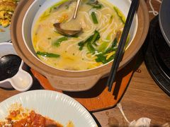 -云海肴·汽锅鸡·云南菜(天山百盛优客店)