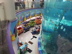 -鸿通城购物中心