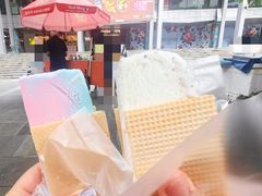 -詹爷爷乌节路街头冰淇淋