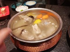 滩羊手抓肉-丝路金桃·新疆菜(徐汇店)