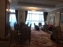 -汕尾巴黎半岛酒店