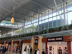 -东荟城名店仓