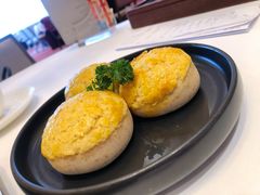 酥皮叉烧包-白天鹅宾馆-宏图府餐厅