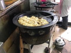 -黄阿姨锅贴大王(万航渡路店)