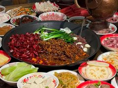 -沸炉重庆老火锅(军事博物馆店)