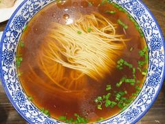 红汤面底-裕兴记•蟹黄面馆(人民广场店)