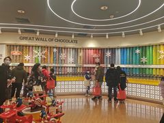 -m豆巧克力世界(上海世茂广场店)