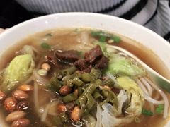 -卓雅桂林米粉