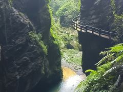 -龙水峡地缝景区