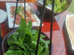 -东西风牛排馆周末烧烤自助(首都机场希尔顿店)