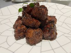 沪市牛肉粒-屋里厢上海菜馆