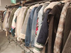 -多抓鱼循环商店(虹桥天地店)