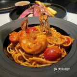 月球漫步下的晚餐