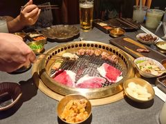 -铭牛烧肉·和牛海鲜自助(高新月牙湖店)