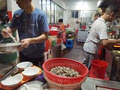 -建国蚵煎蚵面