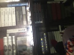 -钟书阁(松江泰晤士小镇店)