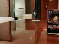 -三亚湾海居铂尔曼度假酒店