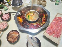 -渝嘴小老弟老火锅(华新村店)