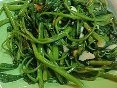 -Kat's Kitchen