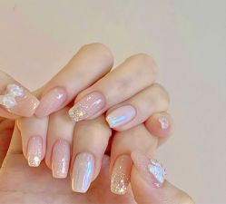 -悦指间美甲美睫