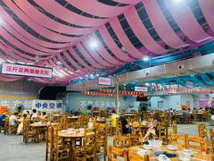 大堂-三千坪超级火锅市场·土灶牛肉火锅