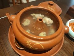 -银米·云南传统过桥米线(双廊黑金冠店)