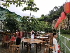 -红旗山庄(圭峰山店)