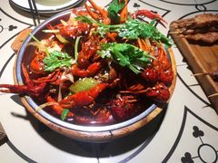 香辣小龙虾-新凯旋烧烤·燕姐千岛湖土菜