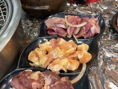 -啊美丽炭火烤肉(滑翔一店)