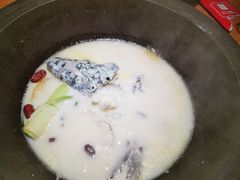 -咕嘟草帽鱼·牛奶一样的鲜鱼汤(包河万达广场创始店)