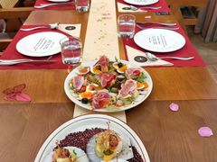 -Mark&Mars Restaurant