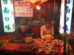 -六合夜市