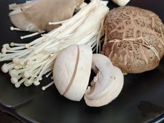 菌菇拼盘-丽江庭院之爱在路上(西单店)