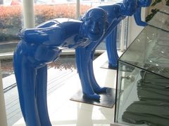 刘元捷·雕塑《恭》-上海虹桥当代艺术馆