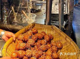 街头烟火气｜糖油果子吃了还想吃️都想驻扎在大石夜市了