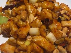 -东口码头·烧鸽子·鱼头泡饼·地方菜(金鹰悦城店)