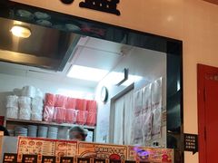 -霸蛮湖南菜·牛肉粉(荣京西街店)