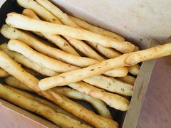 茴香小油条-锅圈食汇火锅烧烤食材超市(颖秀路店)